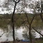 Dom wakacyjny Sazava River With Boating Experience